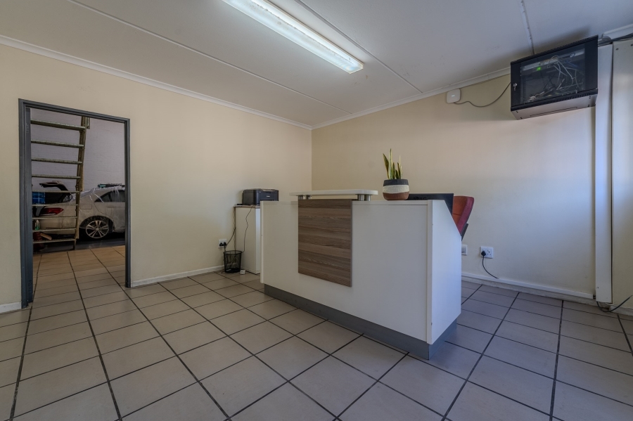 Commercial Property for Sale in Dal Josafat Western Cape